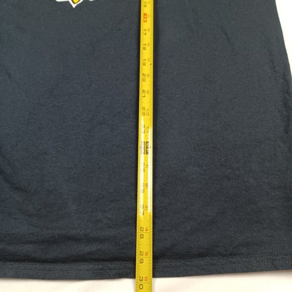 Pittsburgh Penguins Mens Size XL T-Shirt  Back 2 Back Champions 2016-2017 Hockey - Picture 6 of 6